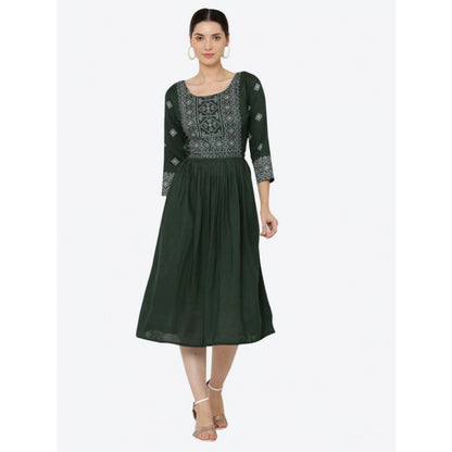 Generic Women's Casual Rayon 3-4th Sleeves Kurti (Green)