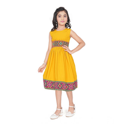 Generic Girl's Shiffon Printed Sleeve Less Round Neck Dress (Mustard Yellow)
